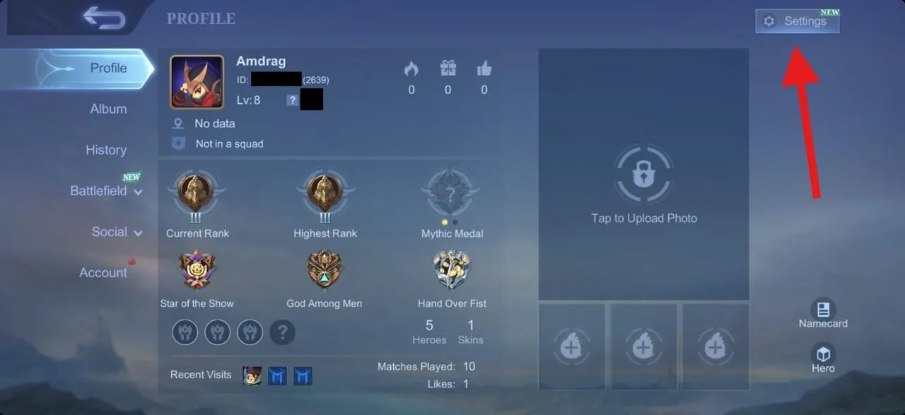 في الزاوية العلوية اليمنى، اضغط على الإعدادات