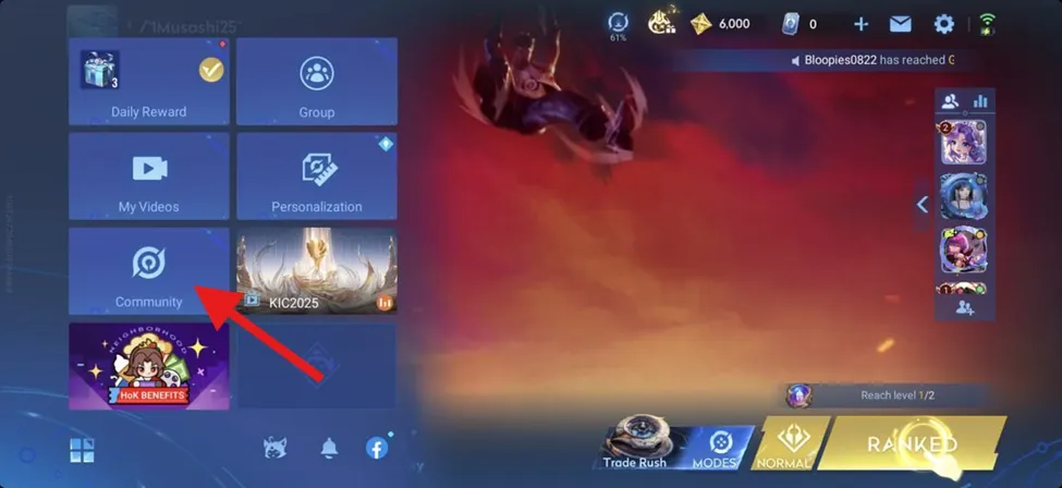 من القائمة الجانبية المنبثقة، اختر تبويب المجتمع